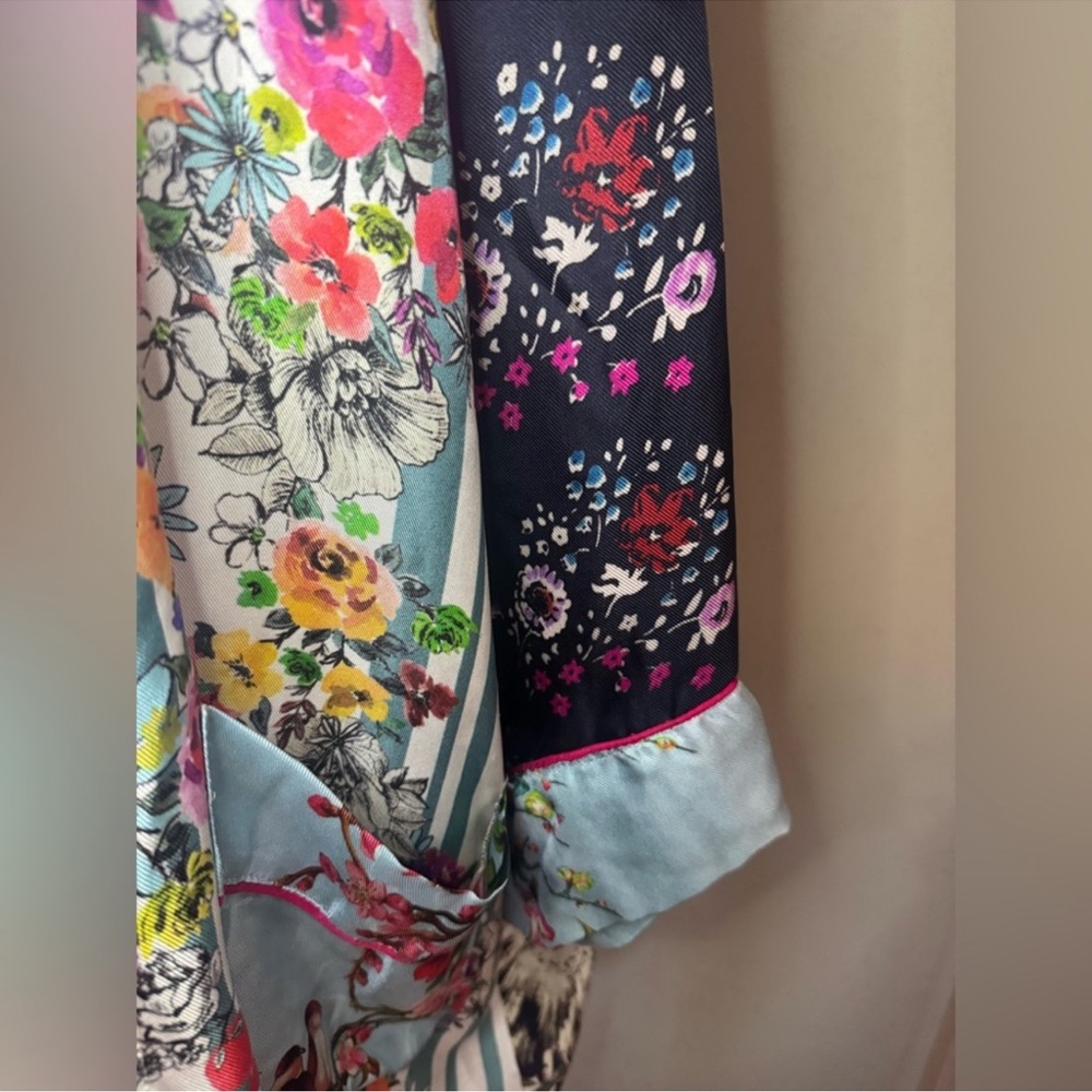 Johnny Was 100% Silk Floral Kimono Robe - EUC - Picture 9 of 15